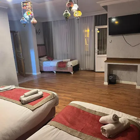 Ramonun Yeri Стамбул